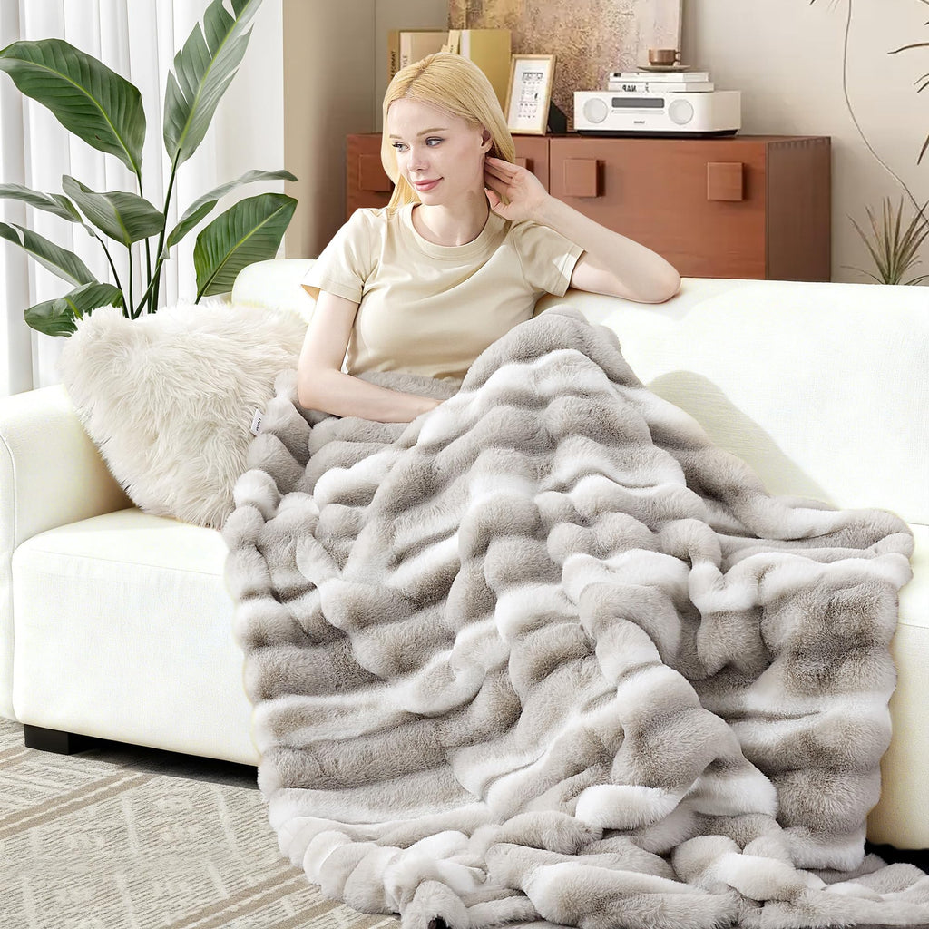 VFROO Plush Faux Rabbit Fur Throw Blanket – 850GSM Thick & Warm, Ultra Soft Fluffy Blanket for Couch, Bed, Sofa, Ideal Gift for Women, 60" × 80", Grey