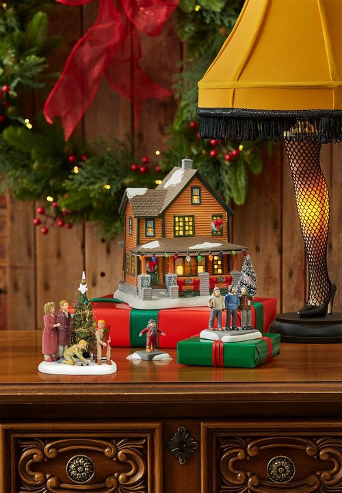 Department 56 A Christmas Story Village Figurine - Family Opens Gifts, 4.32 Inch, Multicolor