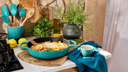 Le Creuset Enameled Cast Iron Everyday Pan - 11" | Durable Riviera Color for Versatile Cooking