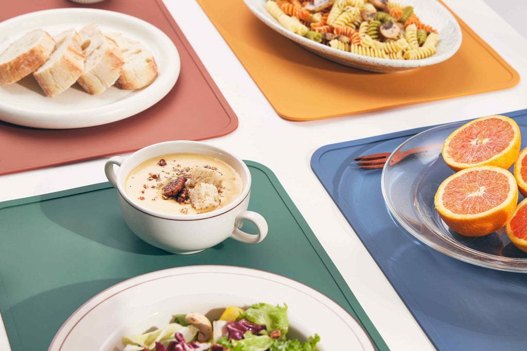 JUNO Silicone Placemat Set of 4 for Adults, Baby, Toddlers, Kids. Modern Design, Easy to Clean, Waterproof, Washable, Stain & Heat Resistant, Non-Slip, Food-Grade, 3mm Extra Thick