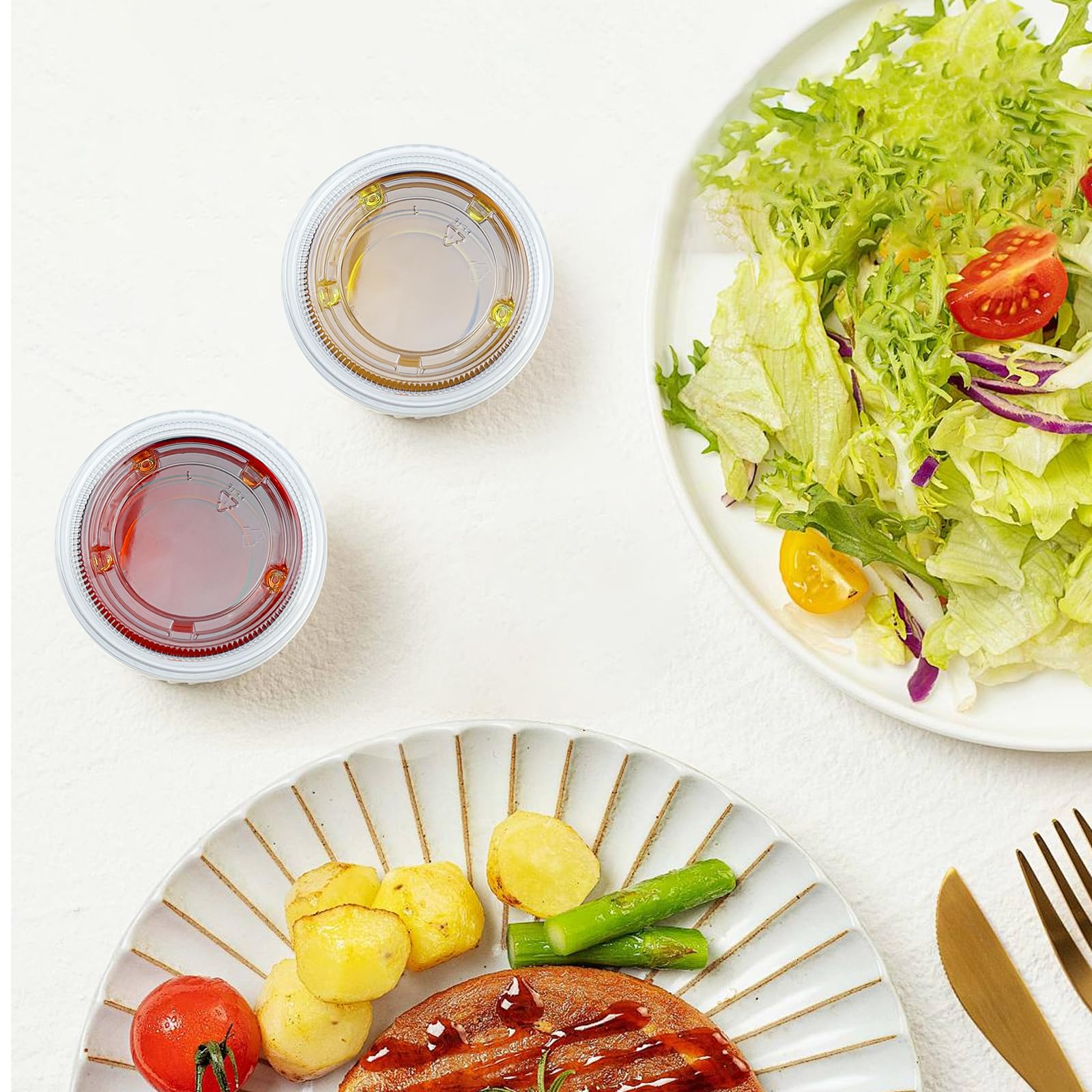 Dealusy 360 Set 3.25 oz Jello Shot Cups with Lids, Sturdy & Food Safe Disposable Plastic Portion Condiment Dipping Sauce Cups, Small Containers for Salad Dressing