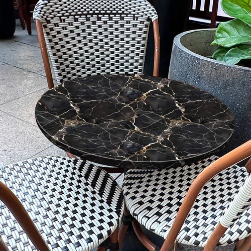 SuxiGlo Black Marble Round Tablecloth – Fitted Circle Table Cover with Elastic Edge, Waterproof & Washable Polyester Table Cloth for 55" to 66" Indoor/Outdoor Tables