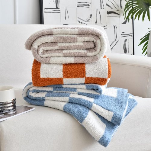 Checkered Knitted Throw Blanket - Cozy Soft Fluffy Plaid Design | Lightweight 50"x60" for Couch & Travel
