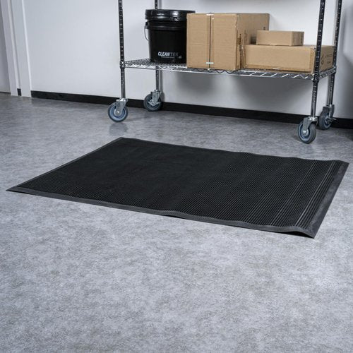 Restaurantware Comfy Feet 48 x 36 Inch No-Slip Floor Mat 1 Indoor Kitchen Mat - Heavy-Duty For Homes Offices Or Restaurants Black Rubber Entry Mat Low-Profile Easy To Clean