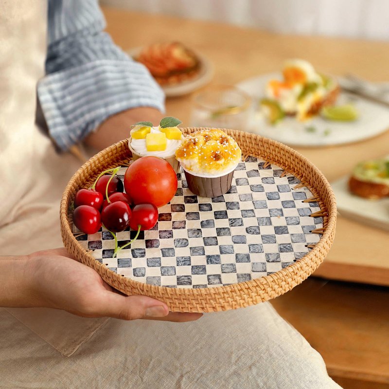 Tynulox Round Rattan Tray with Mother of Pearl Inlay, Rattan Serving Tray for Coffee, Bread, Fruits, Decorative Wicker Tray for Table Decor, Home Decor, Kitchen Island Decor(Black Checkerboard, 11.8")