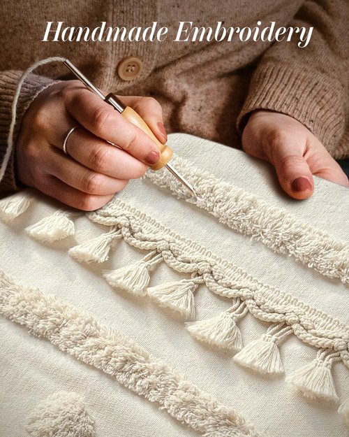 Kokaaee Throw Pillow Covers 18x18 - Tufted Boho Decorative Pillow Cover with Zipper for Couch Sofa Bed Living Room Aesthetic Soft Farmhouse Textured Striped Indoor Pillowcase, Cream Tassel