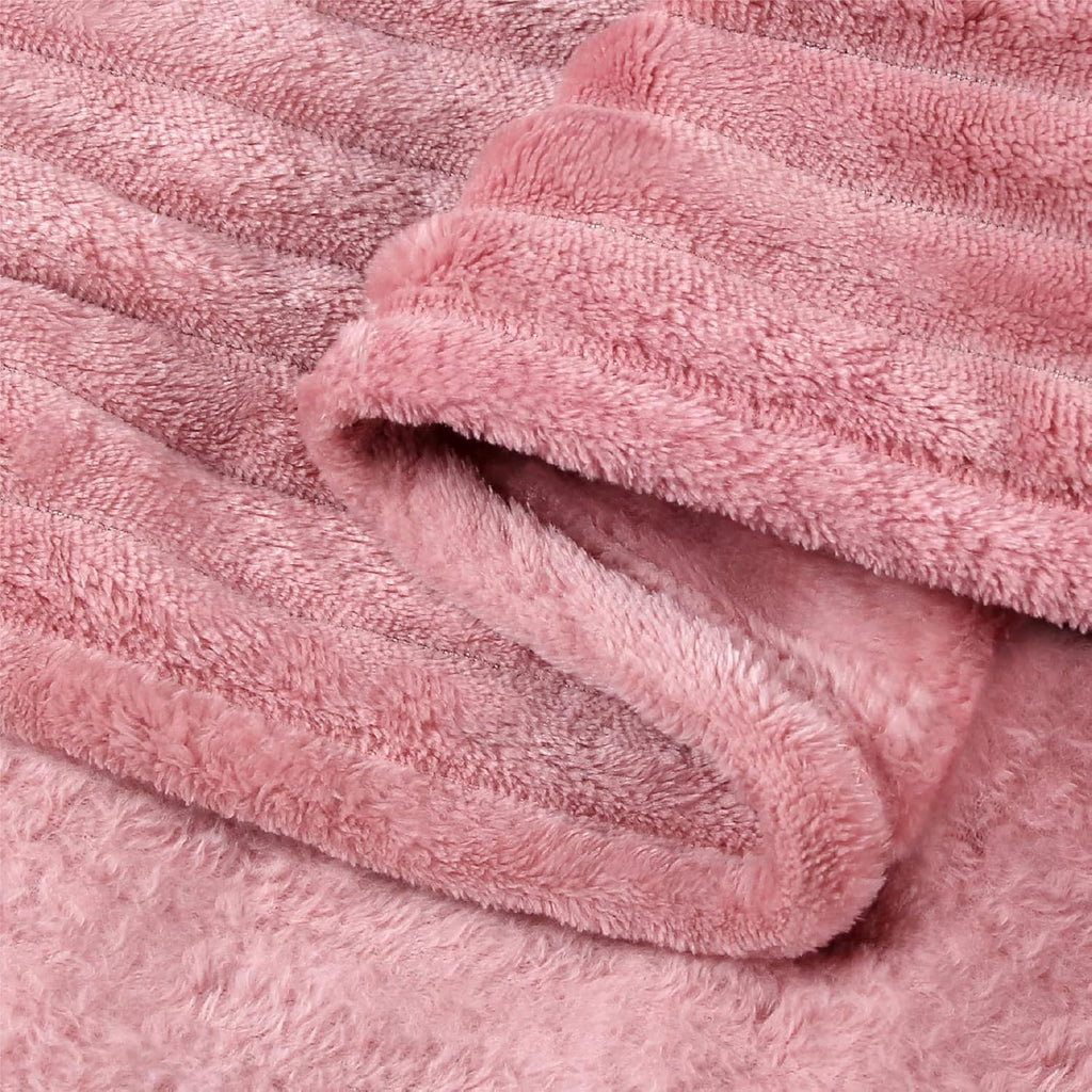 BEDELITE Fleece Throw Blanket - Soft & Warm 3D Ribbed Jacquard Design | Cozy Pink 50x60 Inch Plush Blanket