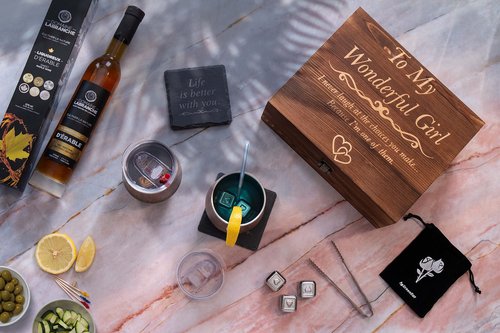 Anniversary for Her – ‘To My Wonderful Girl’ Engraved Wine Tumbler Set | Romantic Present for Wife or Girlfriend | Unique Wedding - Birthday Gift