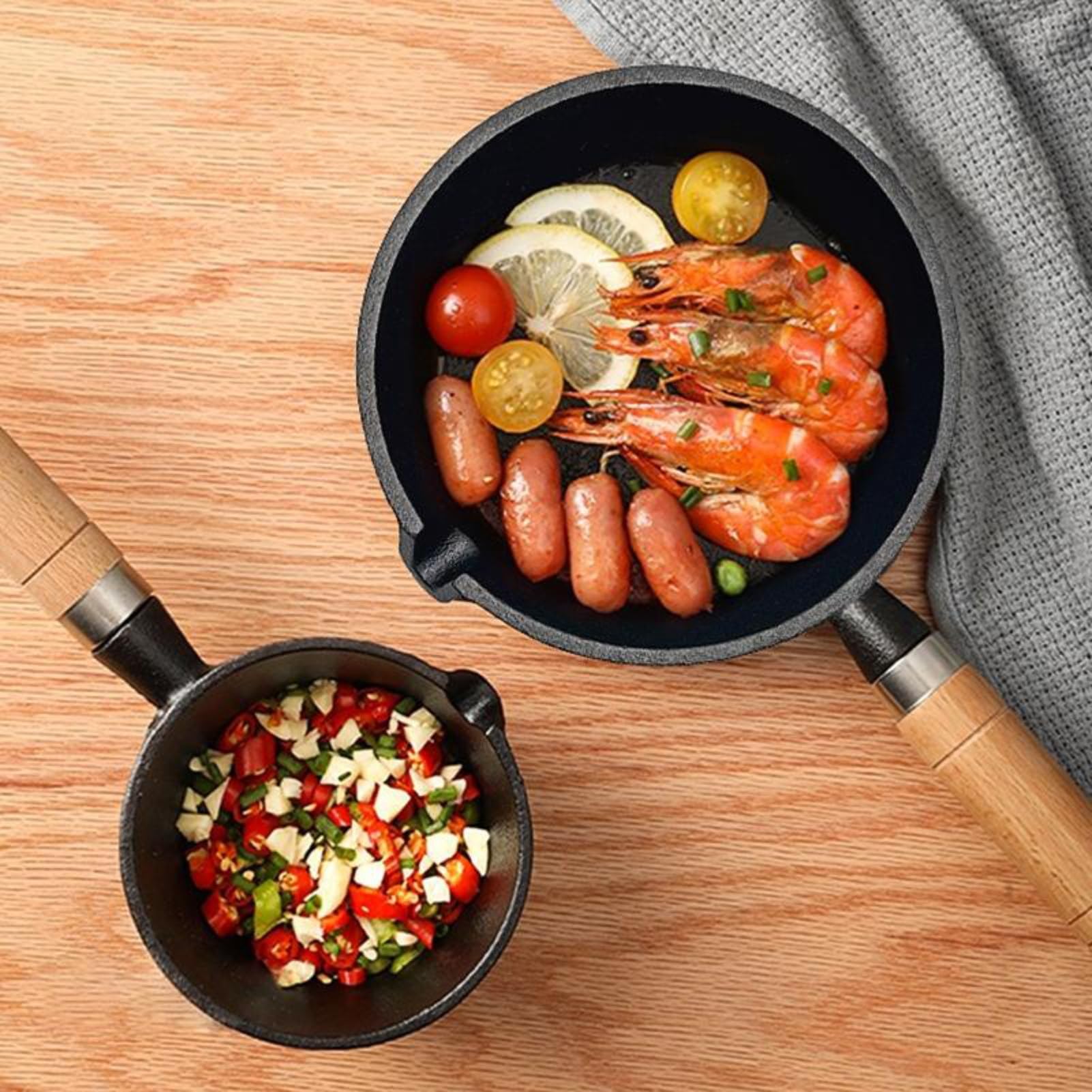Yuecoom 4.3x2.0in Mini Frying Pan, Mini One Egg Frying Pan Cast Iron Omelette Pan Iron Solid Mini Pre Sauce Pan for Indoor Outdoor Cooking