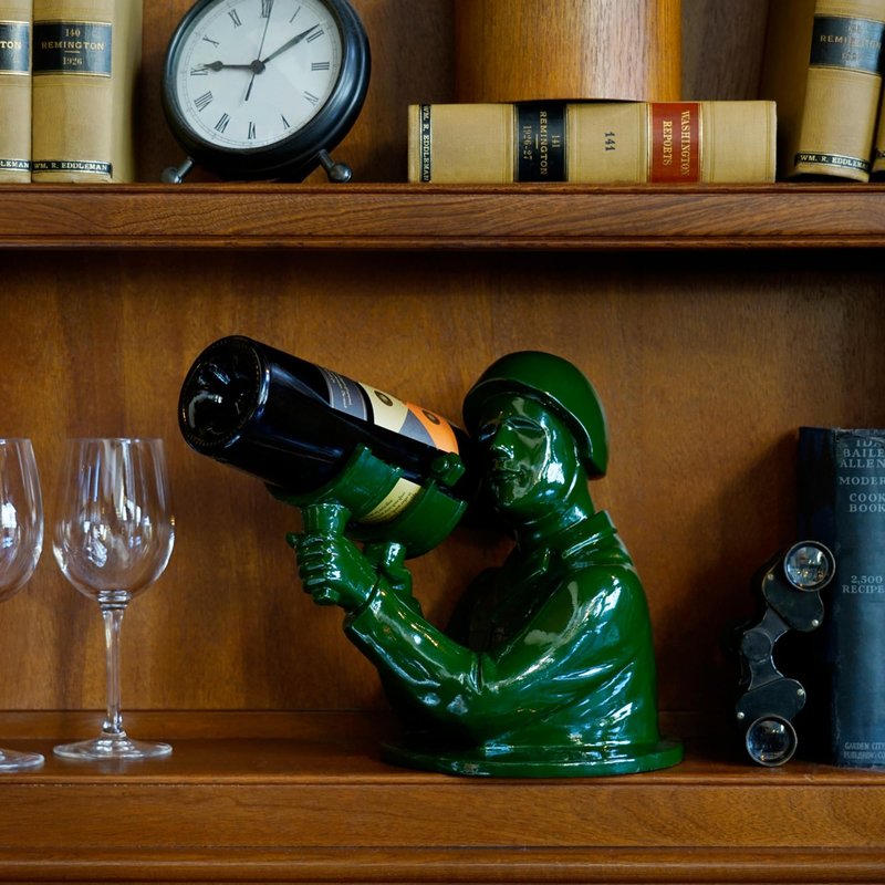 Foster & Rye Army Man Bottle Holder, Polyresin Large Drinking Wine Bottle Holder Man, Army Decorative Tabletop Wine Rack, Holds 1 Bottle, Green