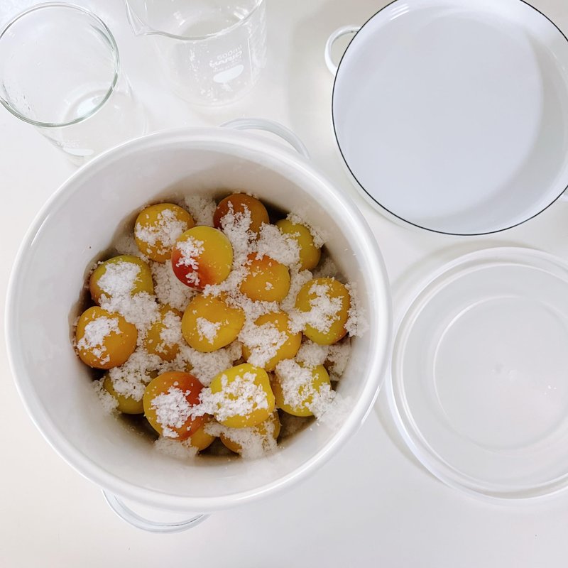Nodahoro WRS-18 Storage Container, Round Stocker, 7.1 inches (18 cm), Sealed Lid, Enameled Miso, Rice, Umeboshi, Bran Pickles, Bran Floor, Made in Japan