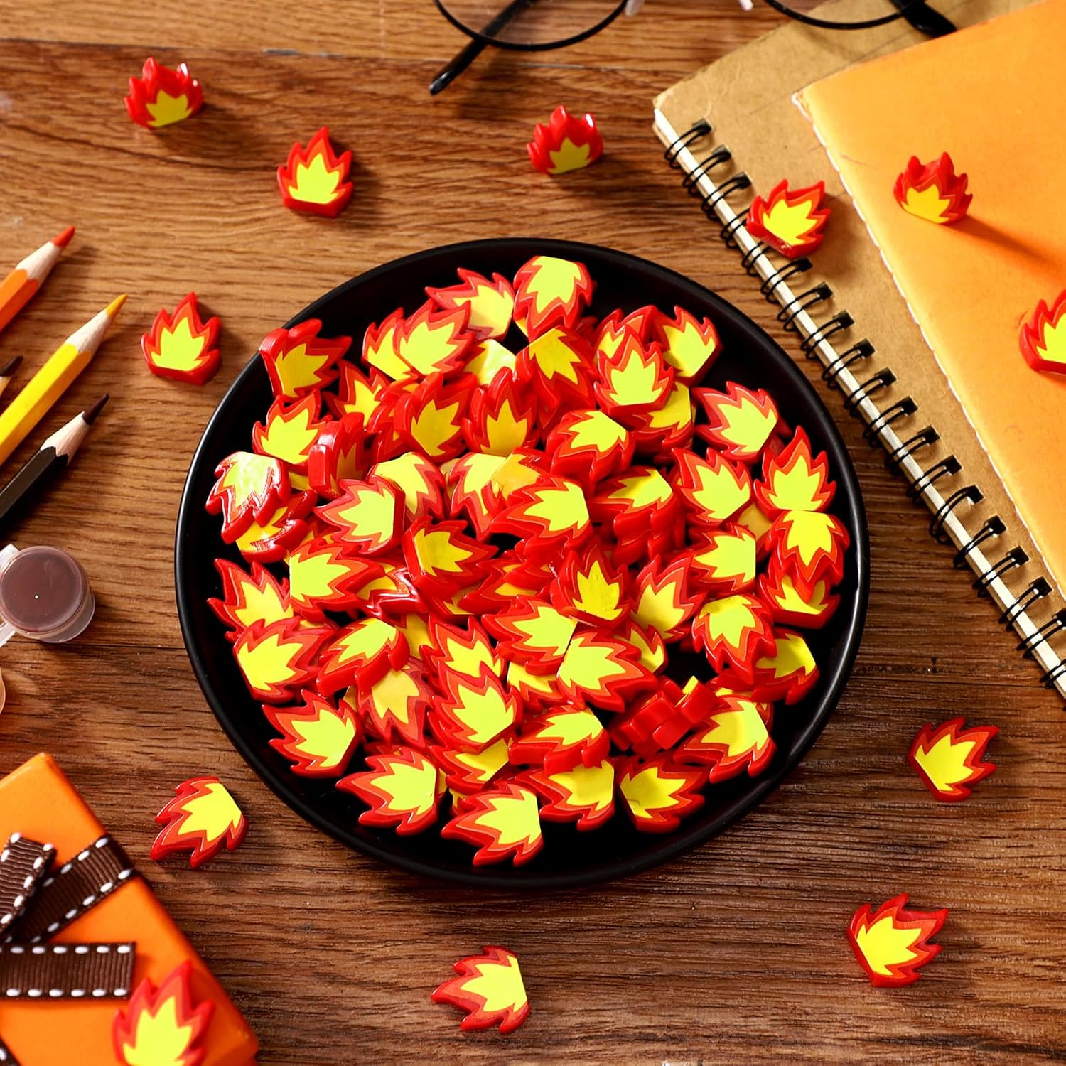 Seenelling Mini Resin Fire Figurines - 100 Pcs Realistic Flame Decor for DIY Crafts & Model Towns