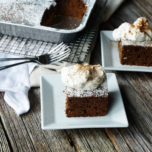 Heavy Duty Disposable Aluminum Foil Cake Pans by [Brand Name] - 50 Pack | 8” x 8” Portable Baking Tins