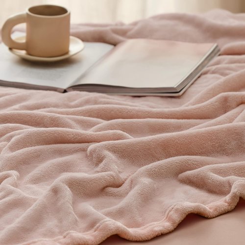 Bedsure GentleSoft Fleece Blanket - Cozy Dusty Pink Queen Size Microfiber, 90x90 Inches