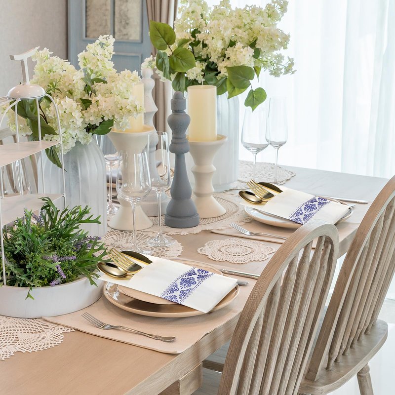 Qilery 100 Pack White Pocket Napkins Blue Floral Disposable Airlaid Paper Napkins with Built-in Flatware Pocket for Dinner and Wedding