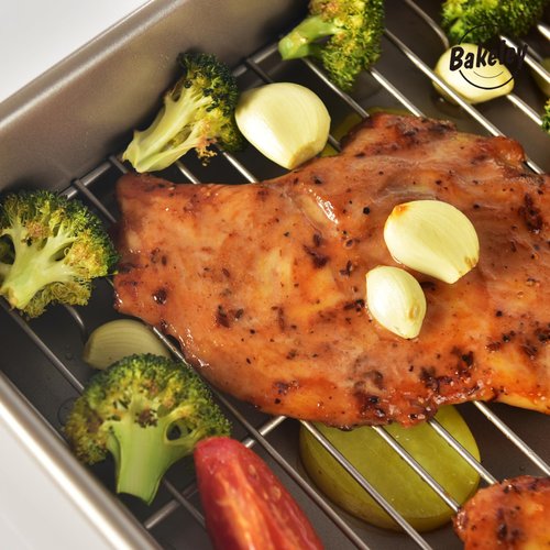 Bakeley 13-Inch Nonstick Roasting Baking Pan with Wire Rack(1Pan & 1Rack), Non-Stick Rectangular Deep Dish Oven-BBQ Bakeware for Oven Baking 13.78" x 9.84" x 2.36" (Champagne Gold)