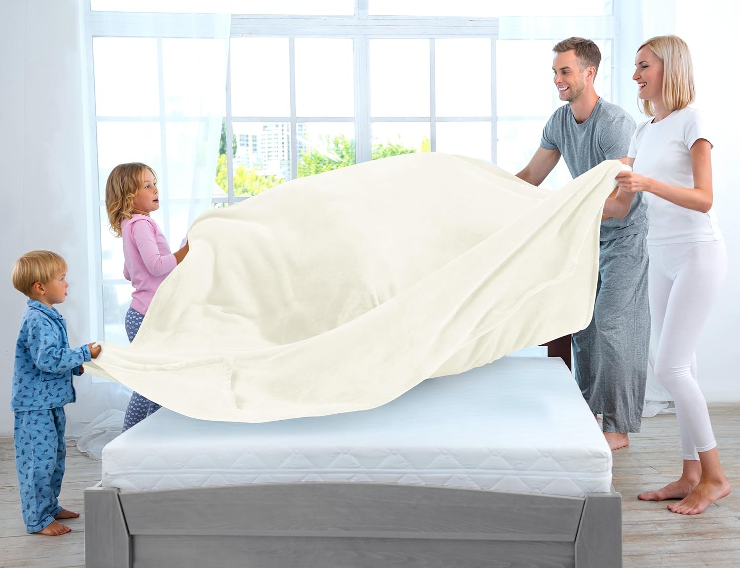 Utopia Bedding Fleece Blanket - Ultra Soft & Lightweight Twin Size Ivory (60x80 Inches) | Cozy All-Season Home Decor Gift
