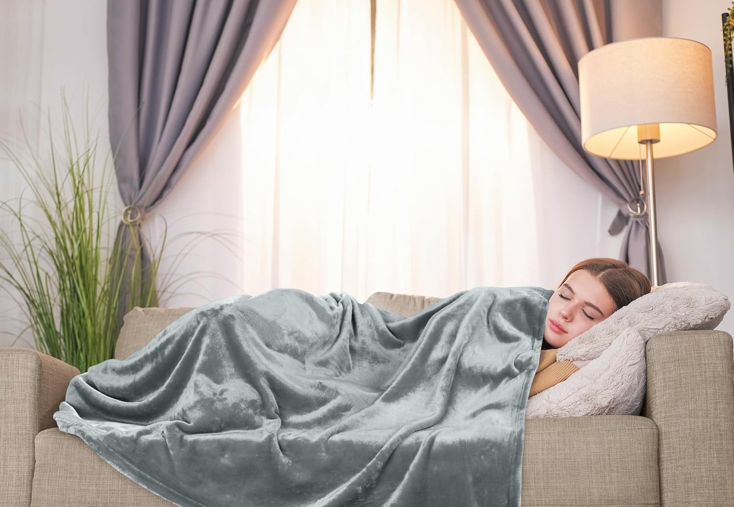 Utopia Bedding Fleece Blanket - Luxury Anti-Static Soft Microfiber Throw - Ash Grey, 50x60 Inch