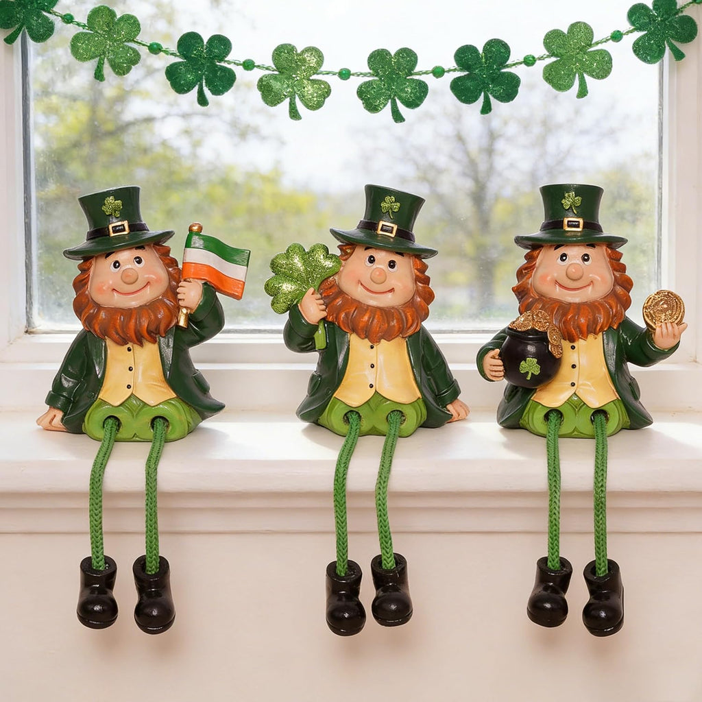 Skiennix St. Patrick's Day Gnome Figurine - Lucky Shamrock & Gold Coins | Resin Home Decor Statue