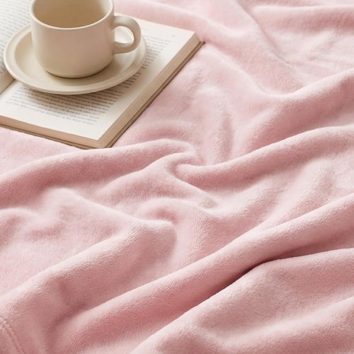 Bedsure GentleSoft Fleece Blanket - Cozy Pink Twin Size 300GSM Plush Blanket for Bed, Sofa, Travel | 60x80 Inches