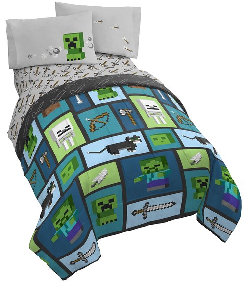 Jay Franco Minecraft Chibi College 4 Piece Twin Bed Set - Includes Reversible Comforter & Sheet Set - Bedding Features Creeper & Ghost - Super Soft Fade Resistant Microfiber