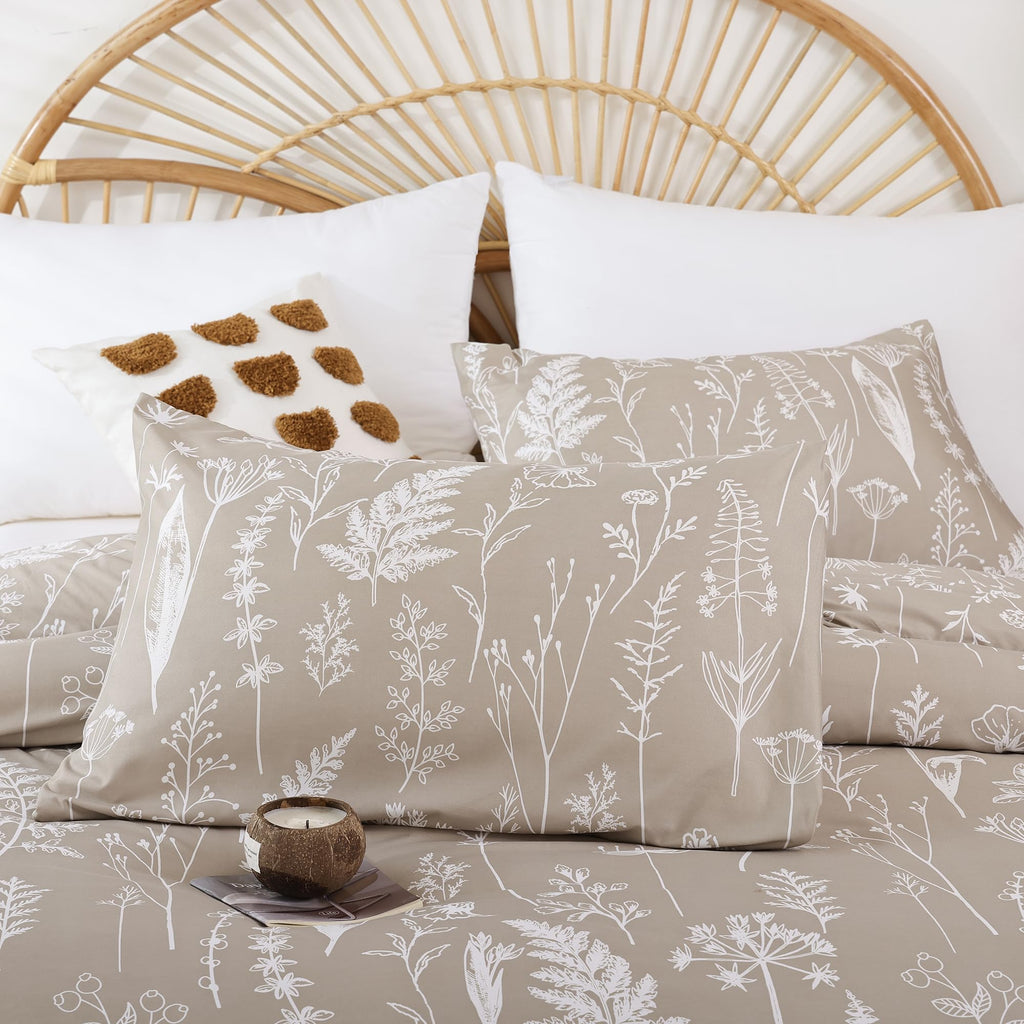 JANZAA Duvet Cover King Oatmeal Boho Duvet Cover with White Floral Patterns Botanical Bedding Soft Microfiber Bed Cover with Zipper Closure 4 Ties (2 Pillow Cases)