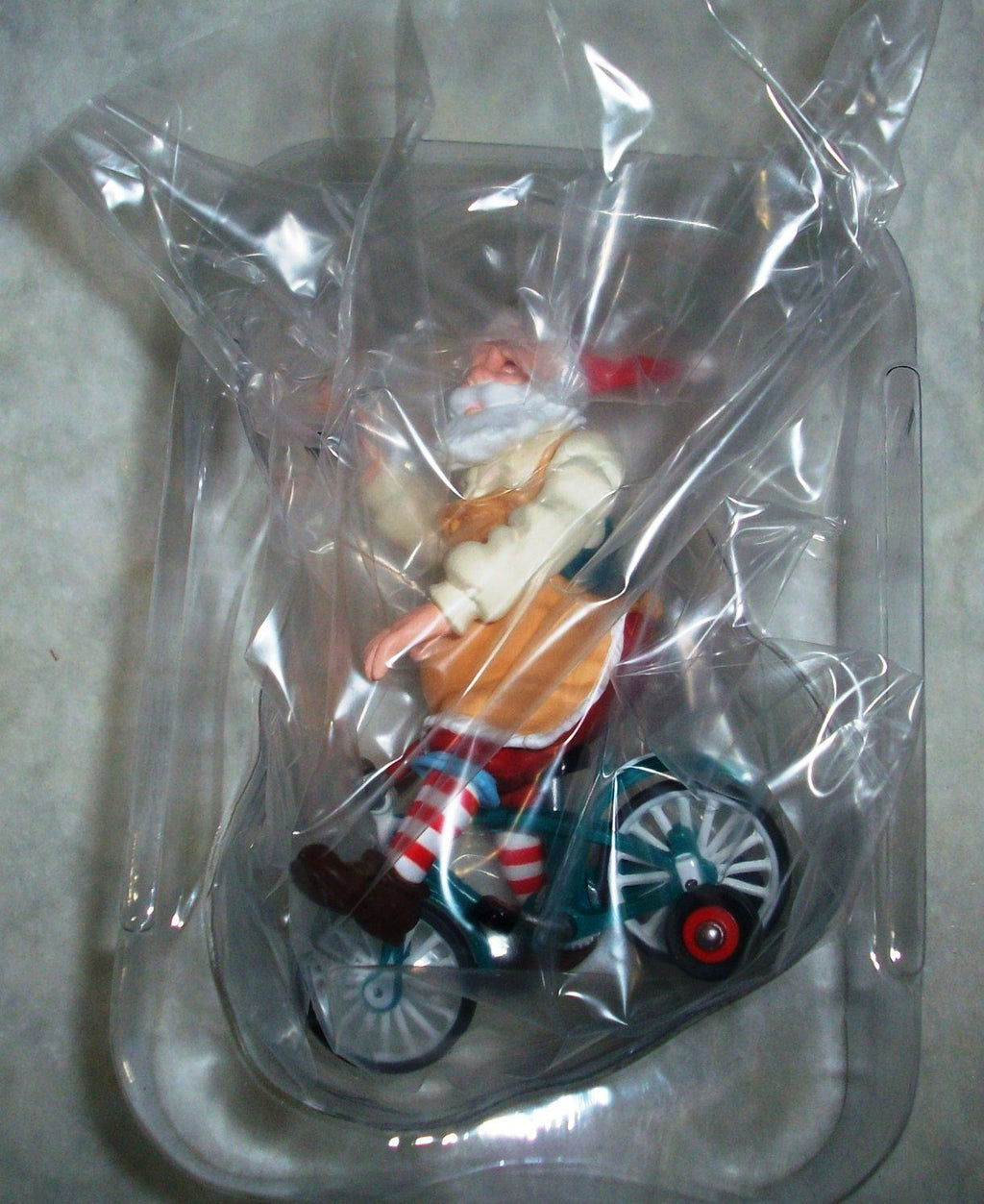 Hallmark Toymaker Santa #3 - VERY RARE dated 2002