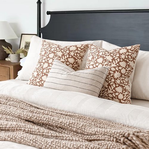 Foindtower Set of 2 Decorative Neutral Floral Throw Pillow Covers Accent Farmhouse Cushion Covers Boho Pillowcase for Couch Sofa Bedroom Living Room Home Decor,20×20 Inch,Light Orange Brown