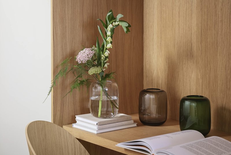 EVA SOLO | Acorn Vase 6.5" | Decorative Glass Vase in a Simple and Organic Shape | Pine