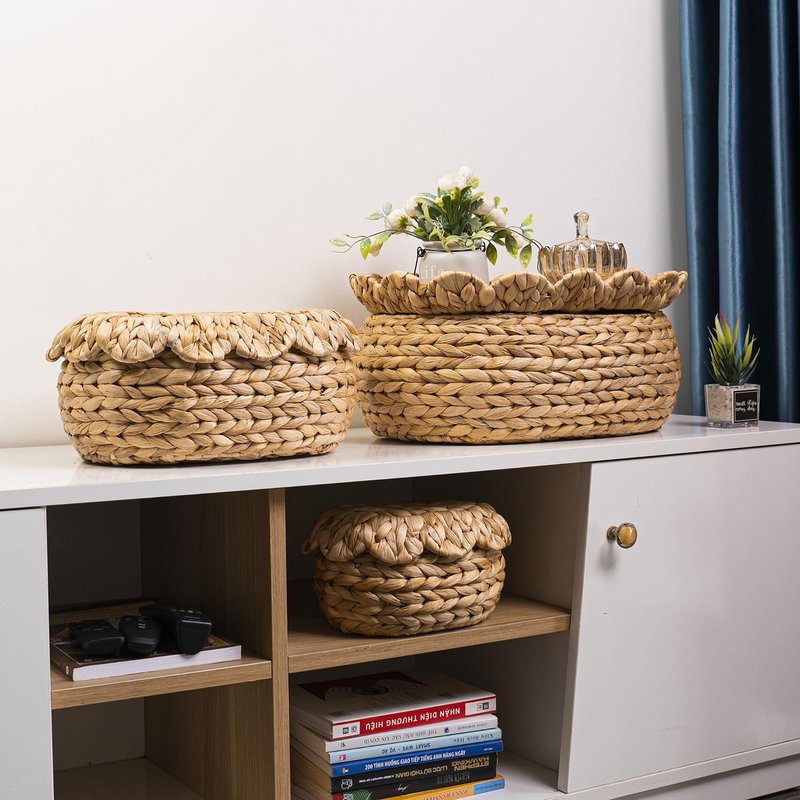 Set of 3 Wicker Storage Baskets with Lid - Decorative Handwoven Rattan Baskets for Organizing, Small Hyacinth Storage Boxes with Scalloped Edges, Natural Woven Storage Bins with Lids (Water Hyacinth)