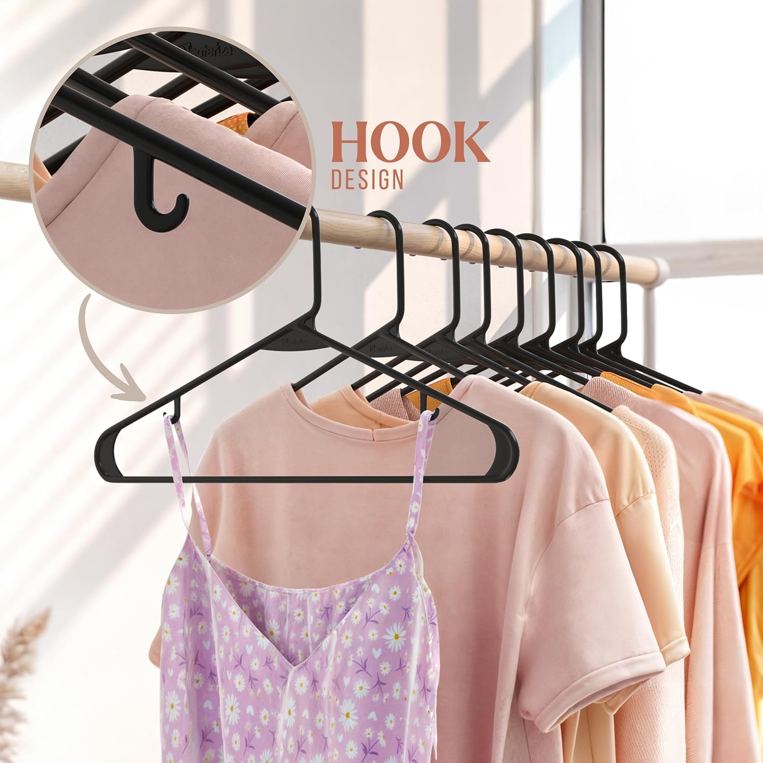 Skiennix Plastic Hangers 20 Pack - Black Clothes Hangers for Space-Saving Closet Organization
