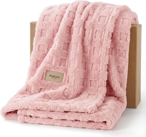Bedsure Light Pink Throw Blanket - Super Fluffy Waffle Cozy Blanket for Sofa & Bed, 50x60 Inches