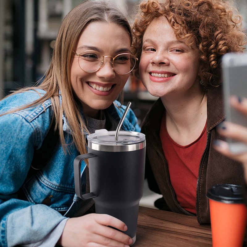 DYNAMIC SE 30 oz Tumbler With Handle, Double Wall Stainless Steel Vacuum Insulated Travel Mug with Splash-Proof Lid Metal Straw and Brush (Black)