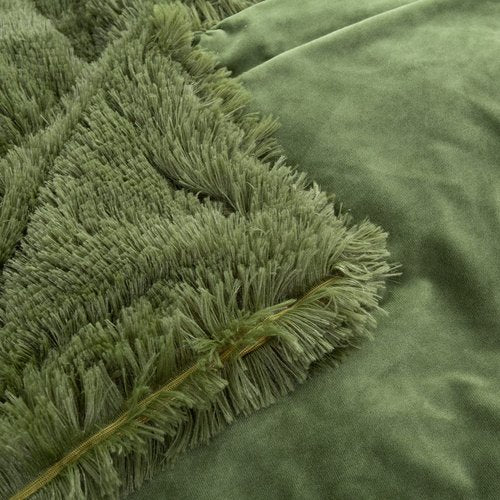 YUSOKI Faux Fur King Blanket(Olive Green,90" x 104"),Whithout Pillows,Winter Lightweight Plush Fuzzy Soft Cozy Microfiber Comfy Bed Blanket for Women Kids Girls Couch Sofa Washable