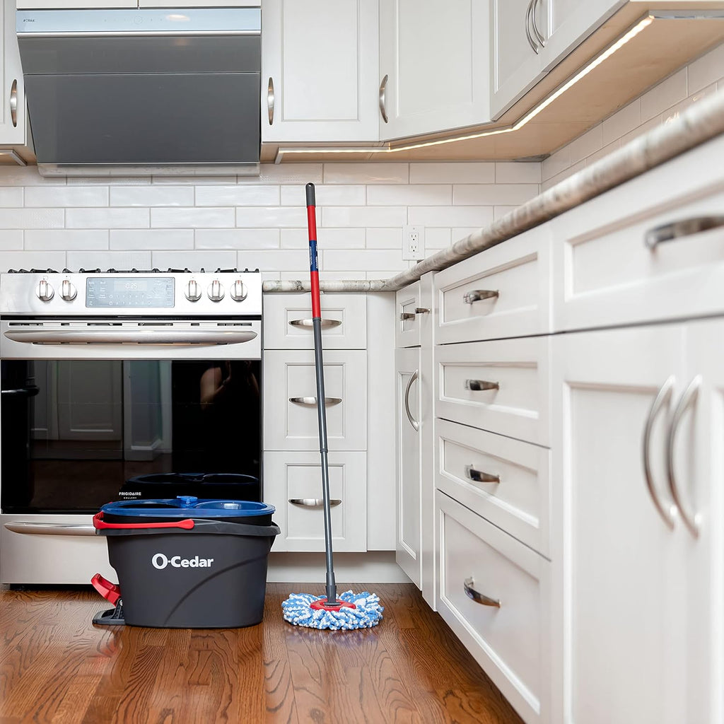 O-Cedar RinseClean Spin Mop & Bucket System - Includes 2 Extra Mop Heads | Cleans with Water & Eliminates 99% of Bacteria