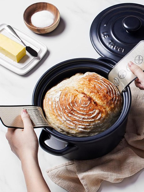 LE TAUCI 3 Qt Ceramic Dutch Oven - Lightweight, Non-Toxic Bread Baking with Silicone Sling | Oven & Dishwasher Safe, Midnight Blue