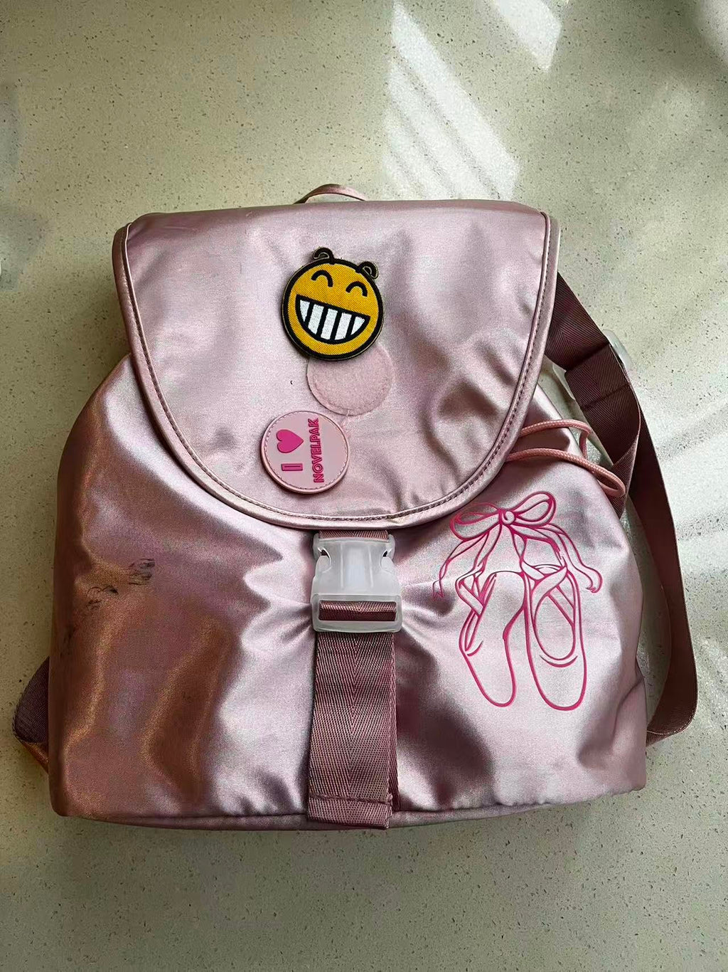 NOVELPAK Silver Ballet Backpack,Dance Tutu Bag for Teen Girls, Daily Practice Ballet Team Bag with Interchangable Badge, Multi-Pockets .Ideal Capacity in 15L (MATT- SILVER)