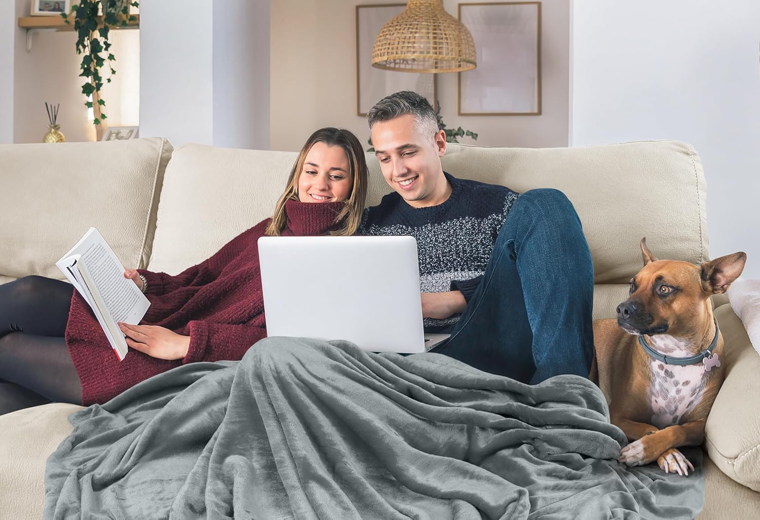 Utopia Bedding Fleece Blanket - Luxury Soft Anti-Static Microfiber in Ash Grey | Full Size (90x84 Inch)