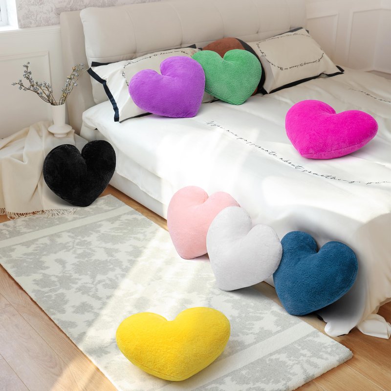 JZNEXD 2 Pcs Black Heart Pillow Decorative Throw Pillows 16-inch Cute Soft Fluffy Heart Shaped Pillows for Bed Couch Sofa Bedroom Living Room Decor Aesthetic (Black, 16"x13.78")