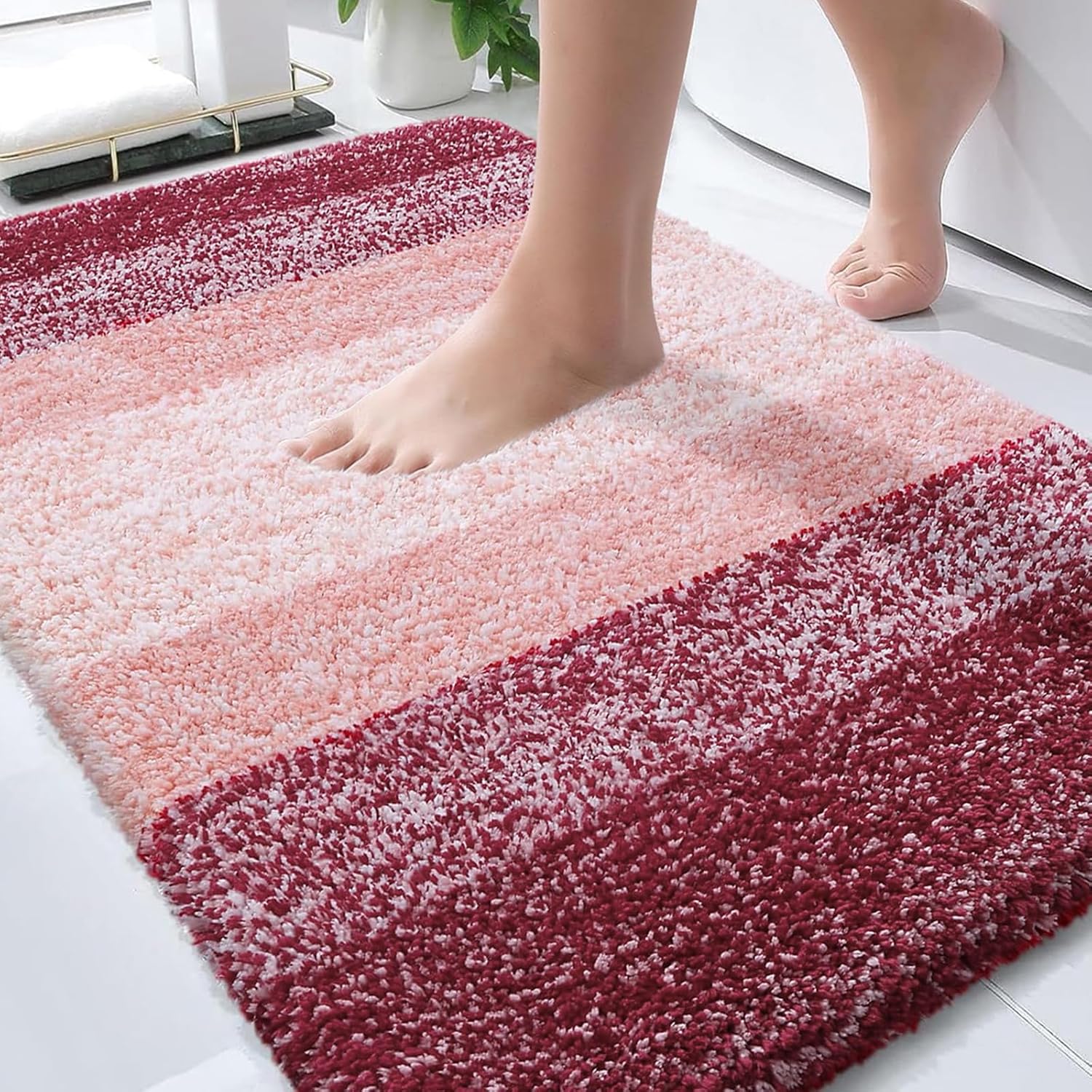OLANLY Bathroom Rugs - Extra Soft Microfiber Bath Mat with Rubber Backing | Quick Dry, Machine Washable, 30x20, Red