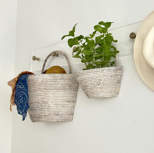 KOUBOO La Jolla Rattan Wall Storage Basket with Handle, Hanging Basket, Decorative, Storage Bin for Plants, Home Office Organizing, White Wash, Small