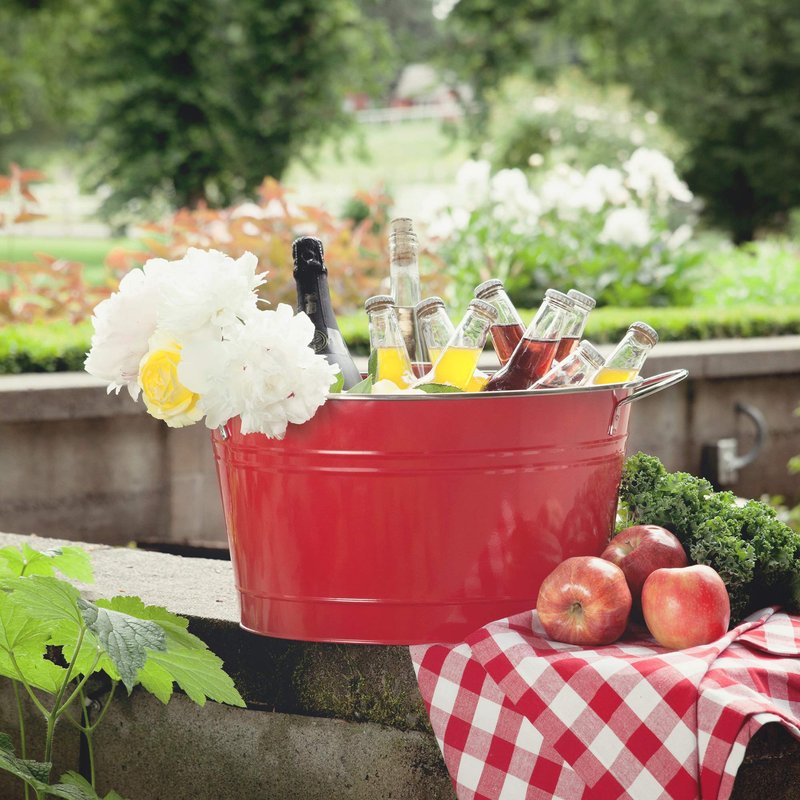Twine Big Red Ice Bucket - Galvanized Metal Drink Beverage Tub for Home Parties, Country Home Wine And Beer Chiller, Holds 4.5 Gallons