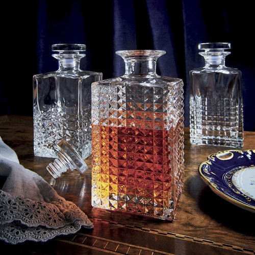 Luigi Bormioli Mixology 8 1/8" Charme Decanter, 26.5 oz, Clear