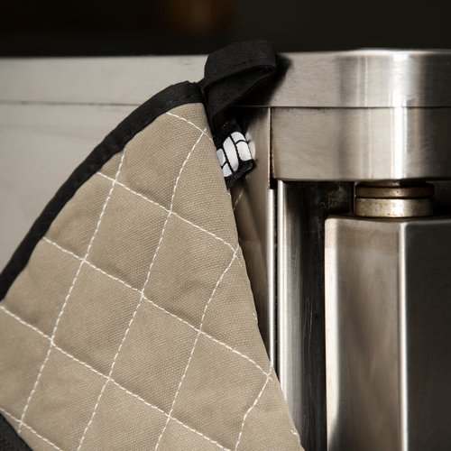 Carlisle FoodService Products 810CM15 San Jamar Textured Neoprene Bestgrip Conventional Temperature Protection Oven Mitt with Magnet and WebGuard, 15" Length, Tan/Brown