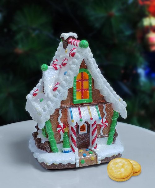 Moments In Time Lighted Gingerbread House Ornament - Handcrafted LED Christmas Centerpiece 6.22”