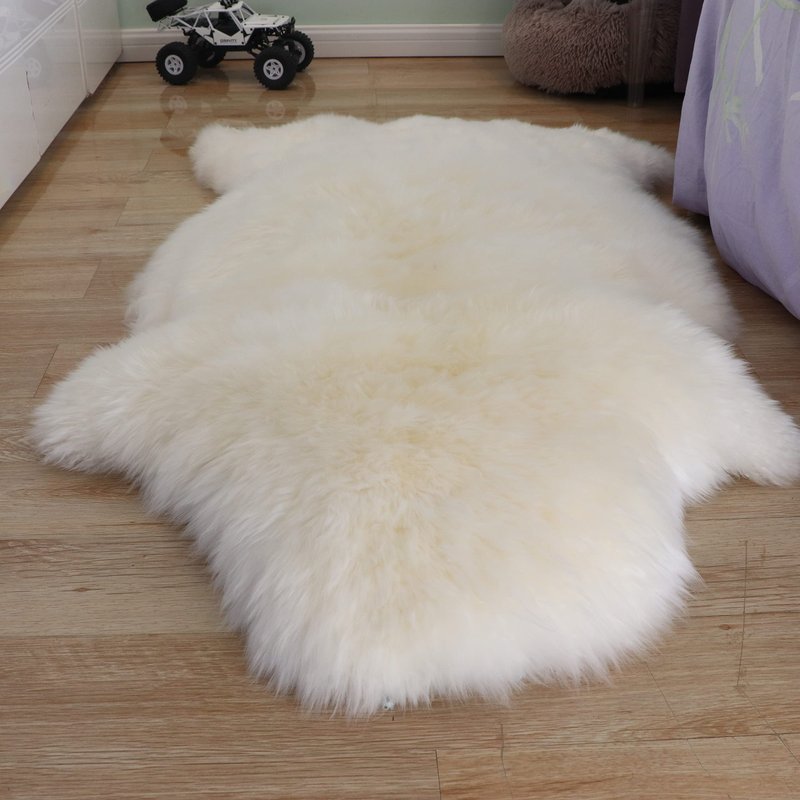 Woolous Sheepskin Rug – Large Genuine New Zealand Sheepskin, Extra Thick & Fluffy Ivory Sheep Skin Pelt, Luxuriously Soft Area Rug for Living Room, Bedroom, Sofa & Chair (3.5 x 2.3 ft)