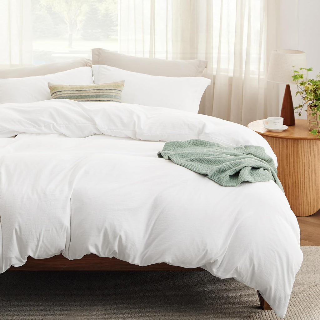 Bedsure Duvet Cover Set - King Size 4-Piece Extra Soft Cotton-Like Bedding in White | Includes Zipper Closure Duvet Cover 104x90 Inches, 2 Pillow Shams, Fitted Sheet