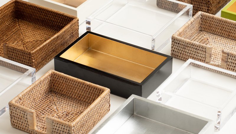 Caspari Lacquer Guest Towel Napkin Holder in Black & Gold – Handcrafted High-Gloss Wooden Holder for Caspari Guest Towels, Elegant Table or Vanity Accessory