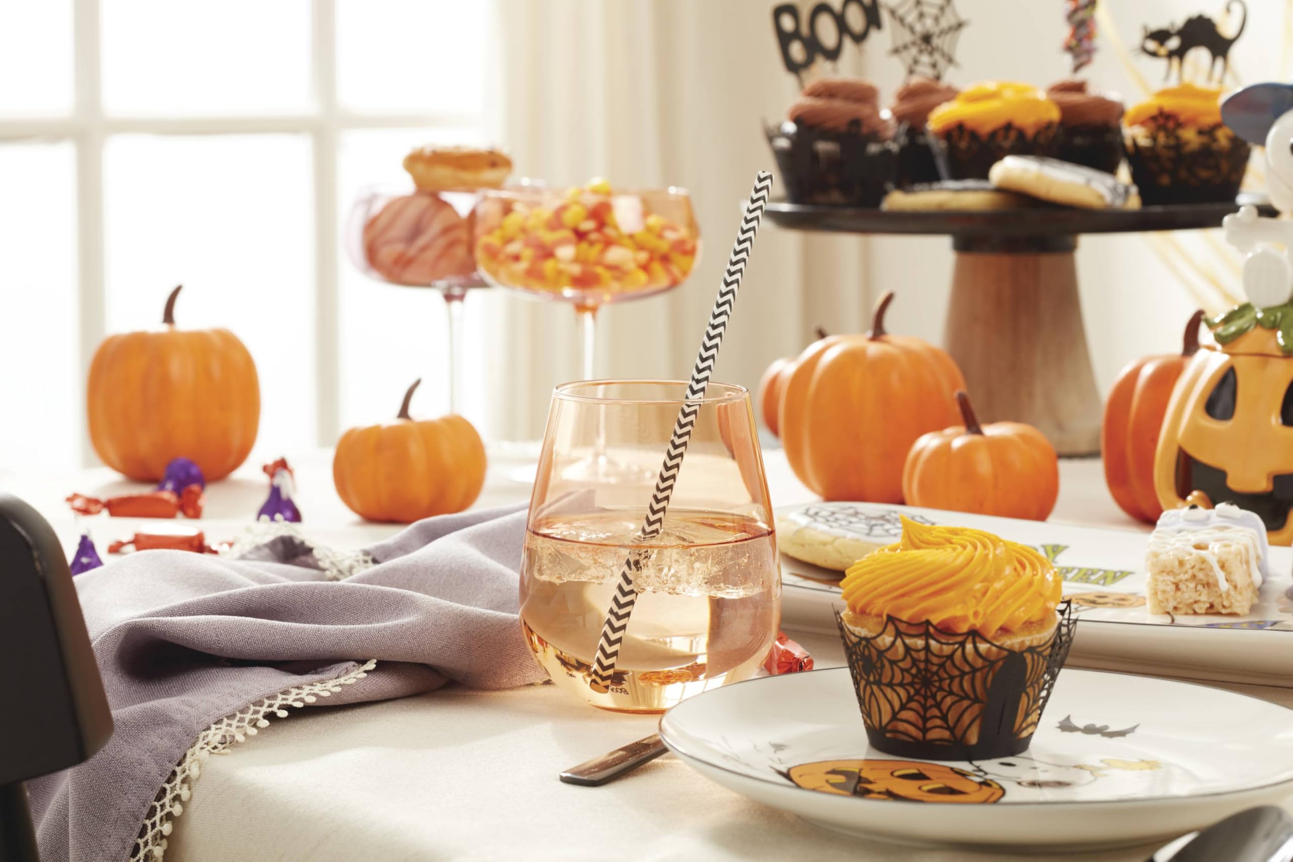 Lenox Serveware, The Great Pumpkin Hors D'Oeuvres Tray, Porcelain Tray, Halloween Decor Indoor, Hand Wash Only, Featuring Peanuts Design, Snoopy, Halloween Party Supplies (1 Piece, 13.75 x 7.75-Inch)