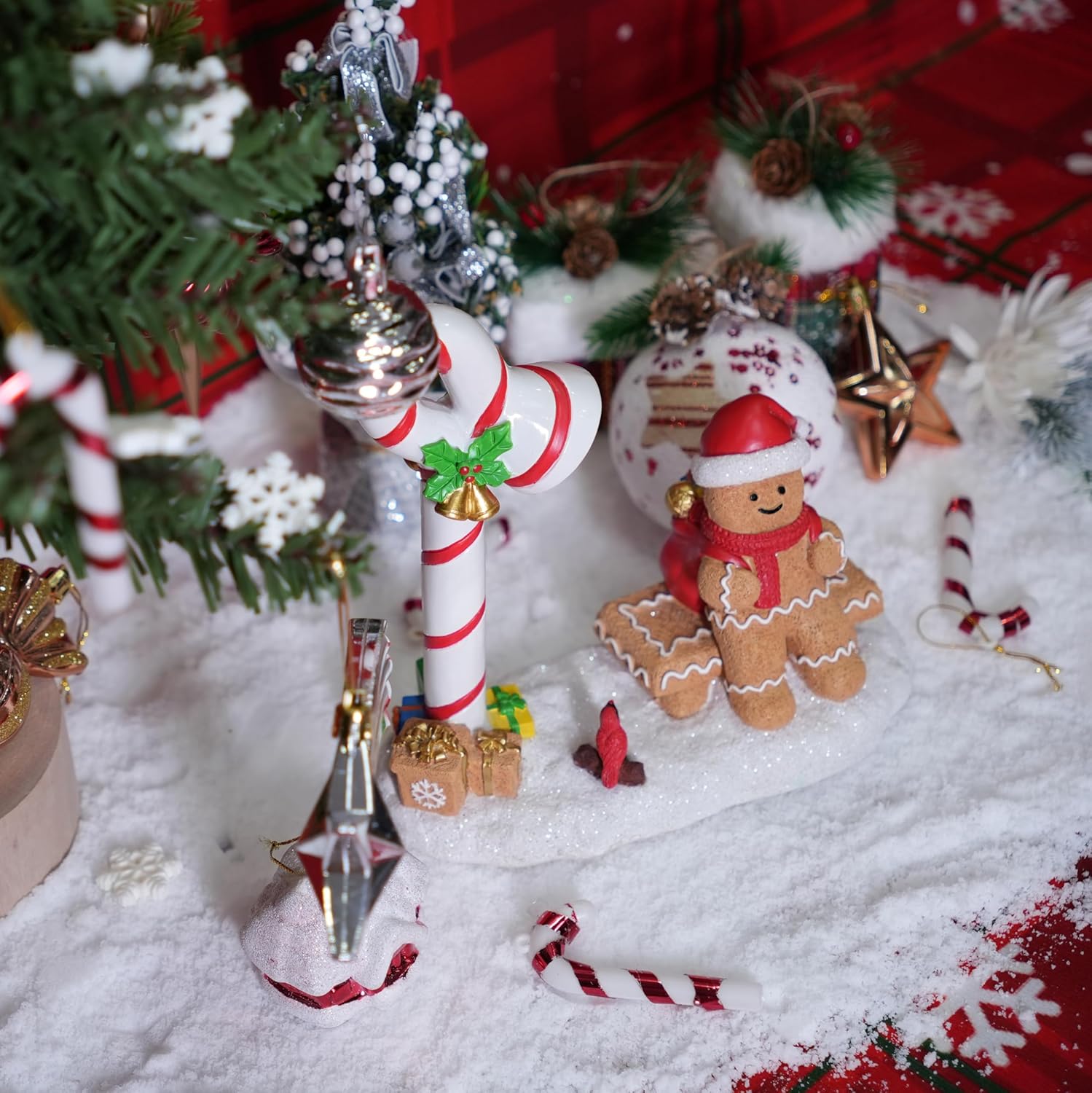 Skiennix Christmas Gingerbread Man Figurines - Cute Indoor Home Decor for Table Top & Fireplace
